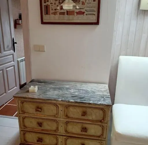 Casita De Ensueno, En La Sierra De Segovia